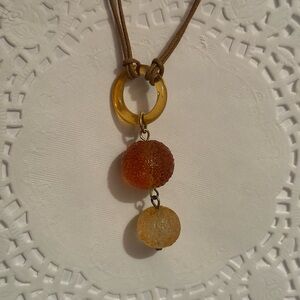 Elegant Gold and Brown Pendant Necklace
